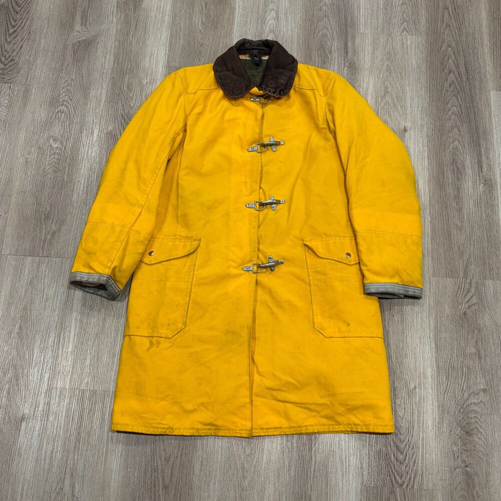 RARE Vintage 70s 80s Globe Fireman Firefighter Clasp Coat Jacket Yellow Sz 36